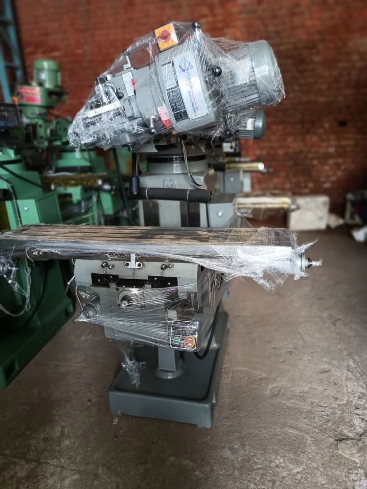 Vertical Turret Milling Machine